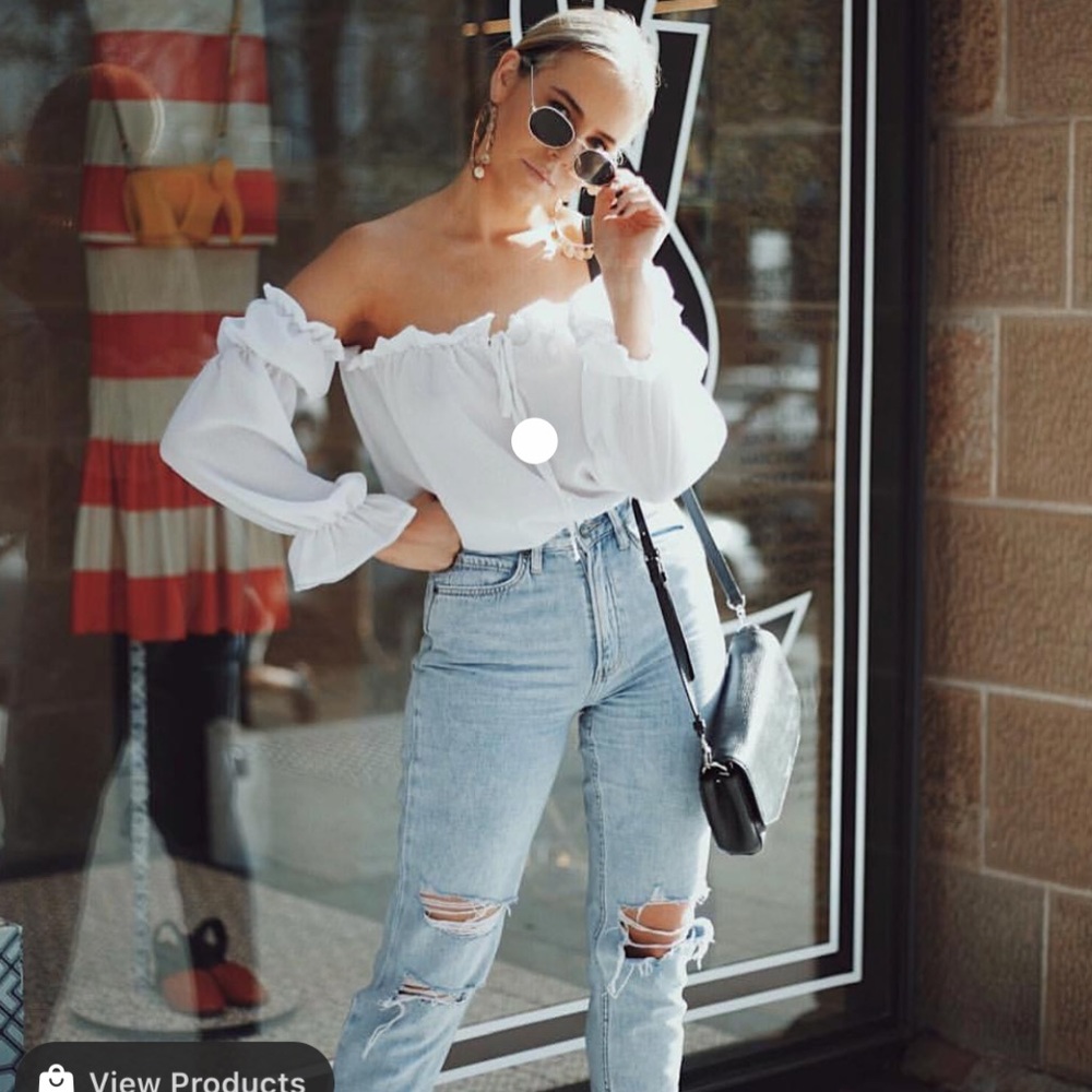 Cold shoulder top